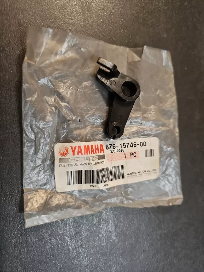 NEW YAMAHA ARM PART# 676-15746-00